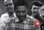 Standbild junge Männer der verschiedenen sozialen und wirtschaftlichen Klassen Madison New Jersey USA, 1957, aus Sekunde 26 historischem Filmmaterial Videoclip 65675026701