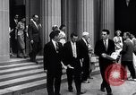 Standbild junge Männer der verschiedenen sozialen und wirtschaftlichen Klassen Madison New Jersey USA, 1957, aus Sekunde 58 historischem Filmmaterial Videoclip 65675026701