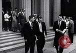 Standbild junge Männer der verschiedenen sozialen und wirtschaftlichen Klassen Madison New Jersey USA, 1957, aus Sekunde 59 historischem Filmmaterial Videoclip 65675026701