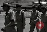 Standbild 1 Jahrestag Japan Bombardierung Insel Tinian Marianen, 1945, aus Sekunde 55 historischem Filmmaterial Videoclip 65675026707