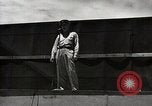 Standbild 1 Jahrestag Japan Bombardierung Insel Tinian Marianen, 1945, aus Sekunde 22 historischem Filmmaterial Videoclip 65675026708