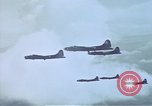 Standbild USAAF Bombenabwürfe Szenen in Zweiten Weltkrieg Omaha Nebraska United States USA, 1963, aus Sekunde 51 historischem Filmmaterial Videoclip 65675026715