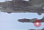 Standbild USAAF Bombenabwürfe Szenen in Zweiten Weltkrieg Omaha Nebraska United States USA, 1963, aus Sekunde 56 historischem Filmmaterial Videoclip 65675026715
