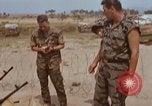Standbild erfasst Munition Vietnam, 1968, aus Sekunde 10 historischem Filmmaterial Videoclip 65675026721
