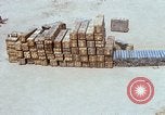 Standbild erfasst Munition Vietnam, 1968, aus Sekunde 32 historischem Filmmaterial Videoclip 65675026722