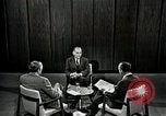Immagine di William Fulbright J Washington DC USA, 1969, secondo 46 filmato di repertorio 65675026727