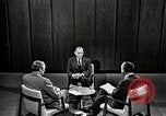 Immagine di William Fulbright J Washington DC USA, 1969, secondo 58 filmato di repertorio 65675026727