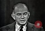 Immagine di J William Fulbright United States USA, 1969, secondo 29 filmato di repertorio 65675026729