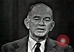 Immagine di William Fulbright J United States USA, 1966, secondo 21 filmato di repertorio 65675026730