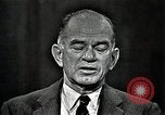 Immagine di William Fulbright J United States USA, 1966, secondo 27 filmato di repertorio 65675026730