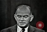 Immagine di William Fulbright J United States USA, 1966, secondo 33 filmato di repertorio 65675026730