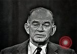 Immagine di William Fulbright J United States USA, 1966, secondo 42 filmato di repertorio 65675026730