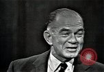 Immagine di William Fulbright J United States USA, 1966, secondo 51 filmato di repertorio 65675026730