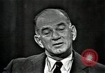 Immagine di William Fulbright J United States USA, 1966, secondo 54 filmato di repertorio 65675026730