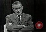 Immagine di Il senatore Fullbright United States USA, 1966, secondo 12 filmato di repertorio 65675026731