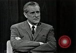 Immagine di Il senatore Fullbright United States USA, 1966, secondo 16 filmato di repertorio 65675026731