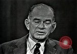 Immagine di Il senatore Fullbright United States USA, 1966, secondo 62 filmato di repertorio 65675026731