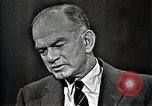 Immagine di Il senatore Fullbright United States USA, 1966, secondo 10 filmato di repertorio 65675026732