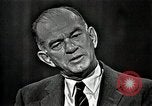 Immagine di Il senatore Fullbright United States USA, 1966, secondo 49 filmato di repertorio 65675026732