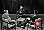 Immagine di Il senatore Fullbright United States USA, 1966, secondo 56 filmato di repertorio 65675026732