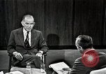 Immagine di Il senatore Fullbright United States USA, 1966, secondo 31 filmato di repertorio 65675026735