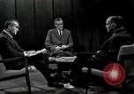 Immagine di Il senatore Fullbright United States USA, 1966, secondo 53 filmato di repertorio 65675026735