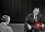 Immagine di Il senatore Fullbright United States USA, 1966, secondo 9 filmato di repertorio 65675026736