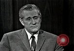 Immagine di Il senatore Fullbright United States USA, 1966, secondo 13 filmato di repertorio 65675026736