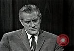 Immagine di Il senatore Fullbright United States USA, 1966, secondo 17 filmato di repertorio 65675026736