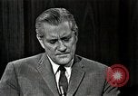 Immagine di Il senatore Fullbright United States USA, 1966, secondo 24 filmato di repertorio 65675026736