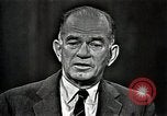 Immagine di Il senatore Fullbright United States USA, 1966, secondo 42 filmato di repertorio 65675026736