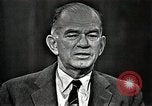 Immagine di Il senatore Fullbright United States USA, 1966, secondo 53 filmato di repertorio 65675026736