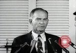 Immagine di Il senatore Fullbright United States USA, 1966, secondo 18 filmato di repertorio 65675026743