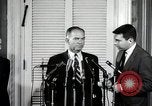 Immagine di Il senatore Fullbright United States USA, 1966, secondo 32 filmato di repertorio 65675026743