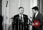 Immagine di Il senatore Fullbright United States USA, 1966, secondo 33 filmato di repertorio 65675026743