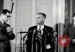 Immagine di Il senatore Fullbright United States USA, 1966, secondo 48 filmato di repertorio 65675026743