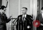 Immagine di Il senatore Fullbright United States USA, 1966, secondo 53 filmato di repertorio 65675026743