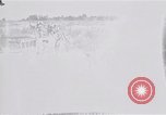 Standbild Alliierte Kriegsgefangene gerettet aus japanischen Cabanatuan Gefangenenlager Luzon Philippinen, 1945, aus Sekunde 1 historischem Filmmaterial Videoclip 65675026771
