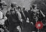 Standbild Alliierte Kriegsgefangene gerettet aus japanischen Cabanatuan Gefangenenlager Luzon Philippinen, 1945, aus Sekunde 31 historischem Filmmaterial Videoclip 65675026771