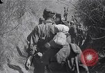 Standbild Alliierte Kriegsgefangene gerettet aus japanischen Cabanatuan Gefangenenlager Luzon Philippinen, 1945, aus Sekunde 47 historischem Filmmaterial Videoclip 65675026771