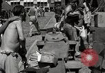 Immagine di Salvataggio dei prigionieri NEGLI STATI UNITI Cebu Filippine, 1945, secondo 4 filmato di repertorio 65675026775