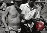 Immagine di Salvataggio dei prigionieri NEGLI STATI UNITI Cebu Filippine, 1945, secondo 39 filmato di repertorio 65675026775