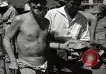 Immagine di Salvataggio dei prigionieri NEGLI STATI UNITI Cebu Filippine, 1945, secondo 40 filmato di repertorio 65675026775