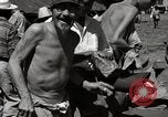 Immagine di Salvataggio dei prigionieri NEGLI STATI UNITI Cebu Filippine, 1945, secondo 41 filmato di repertorio 65675026775