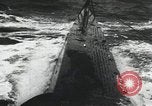 Standbild Deutsche U-Boot in Zweiten Weltkrieg Atlantik, 1941, aus Sekunde 45 historischem Filmmaterial Videoclip 65675026785