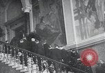 Immagine di Libri in tedesco Stoccolma SVEZIA, 1941, secondo 8 filmato di repertorio 65675026793
