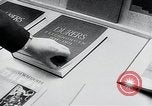 Immagine di Libri in tedesco Stoccolma SVEZIA, 1941, secondo 17 filmato di repertorio 65675026793