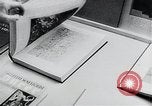 Immagine di Libri in tedesco Stoccolma SVEZIA, 1941, secondo 18 filmato di repertorio 65675026793