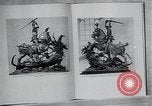 Immagine di Libri in tedesco Stoccolma SVEZIA, 1941, secondo 23 filmato di repertorio 65675026793