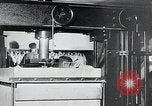 Immagine di Foglie di tabacco Norvegia, 1941, secondo 52 filmato di repertorio 65675026794